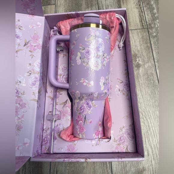 Loveshackfancy 40oz Tumbler Happy Thoughts - Picture 5 of 7